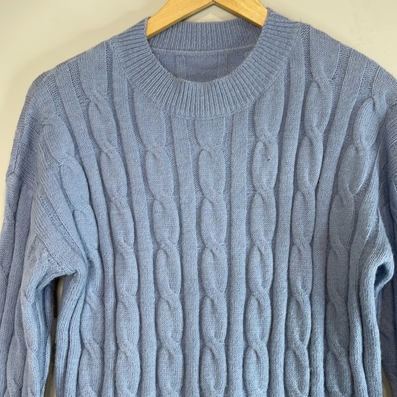Shein Cable Knit Crewneck Sweater Powder Blue Long Sleeve Soft M - Picture 3 of 9